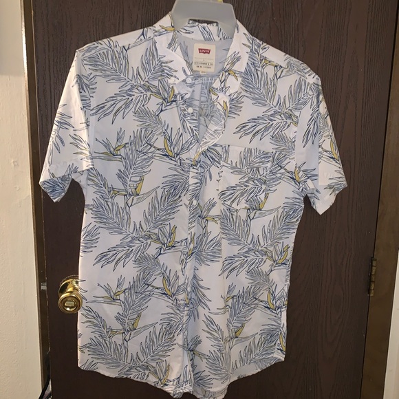 Levi's Other - Levi men's button up